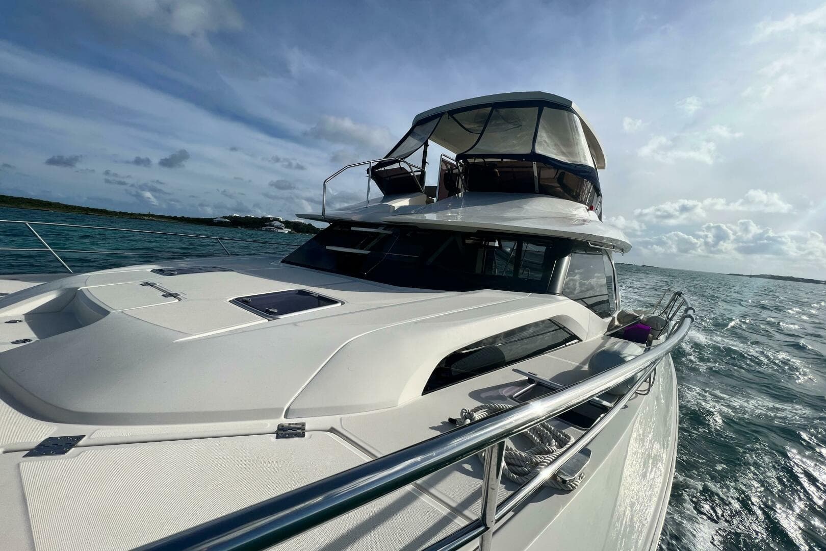 2018 Aquila 44 Yacht