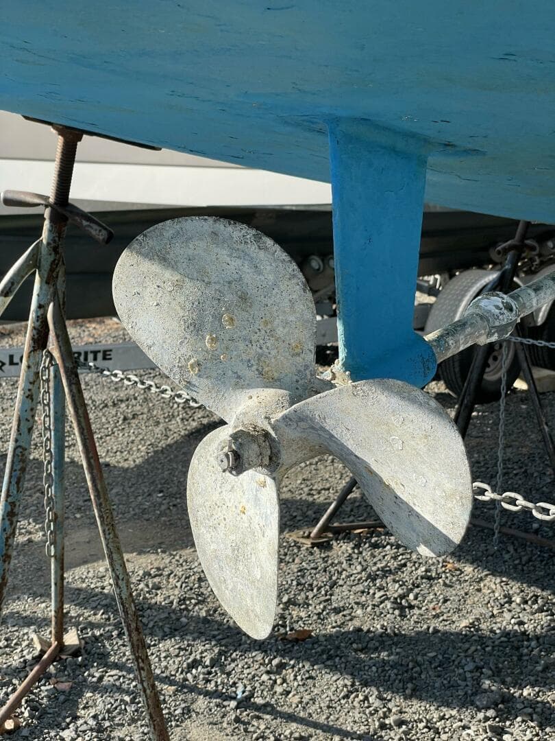 2008 Hunter 41 Deck Salon