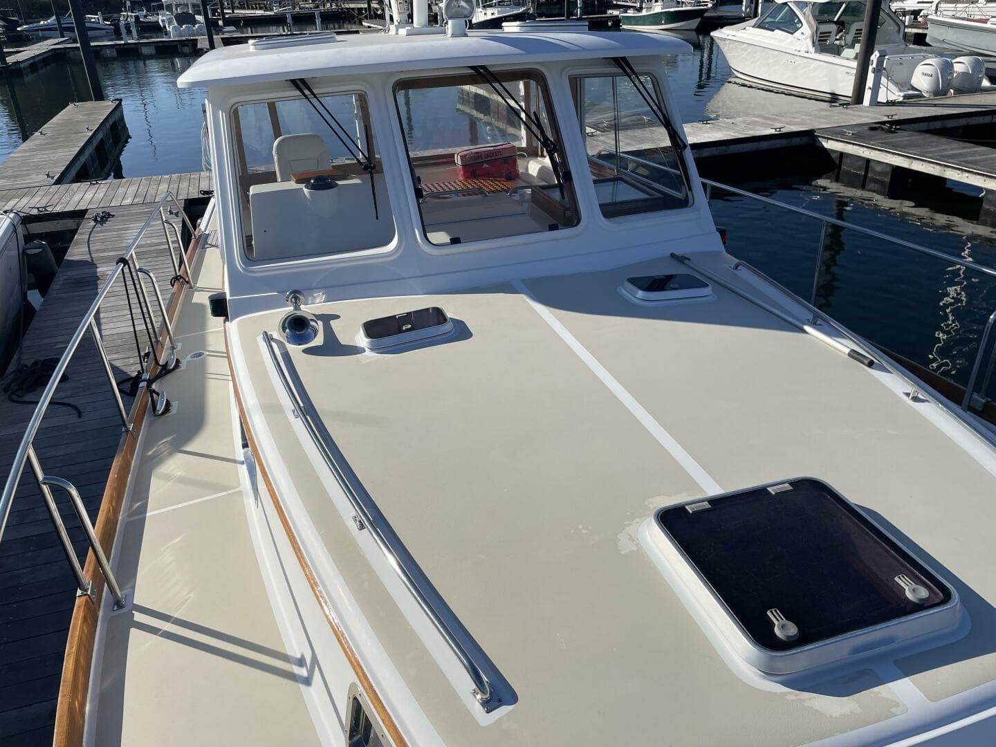 2001 Grand Banks Eastbay 38HX