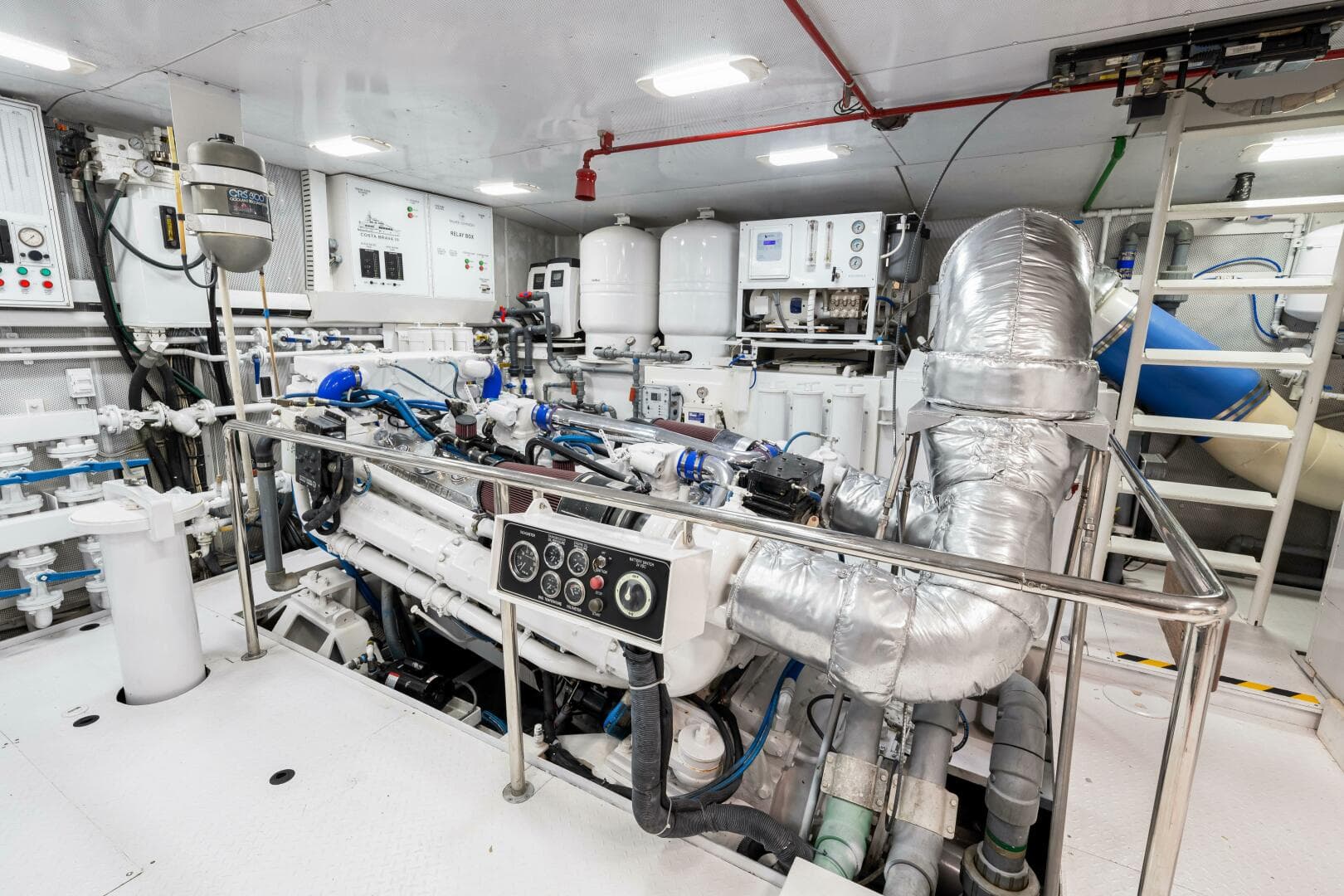 1996 Palmer Johnson TRI-DECK FB