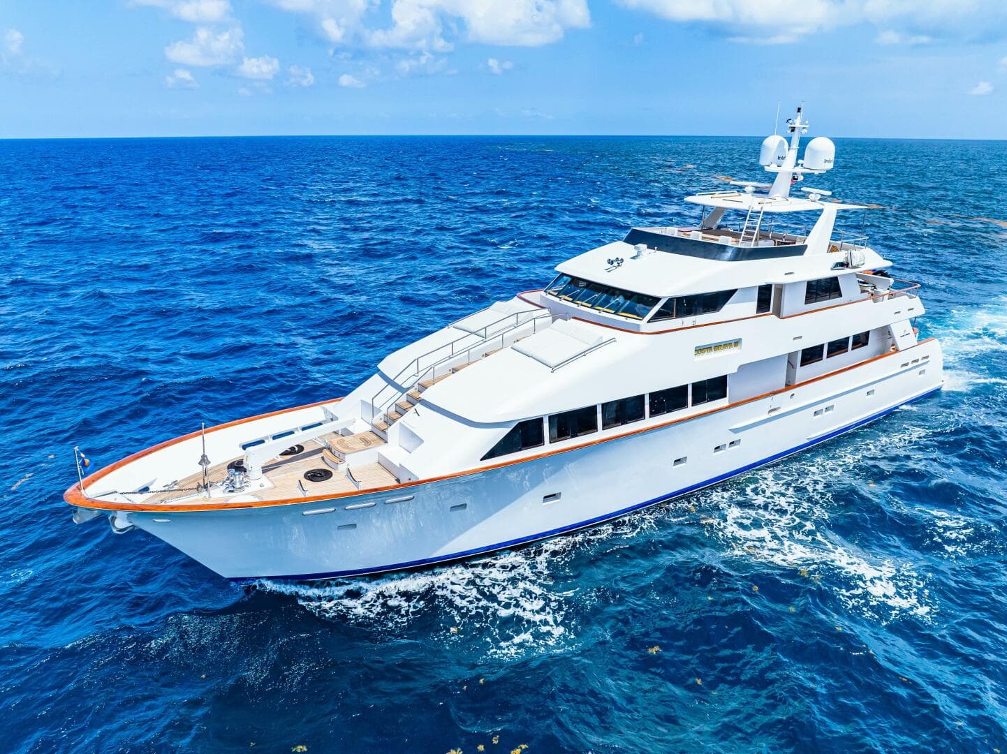 1996 Palmer Johnson TRI-DECK FB