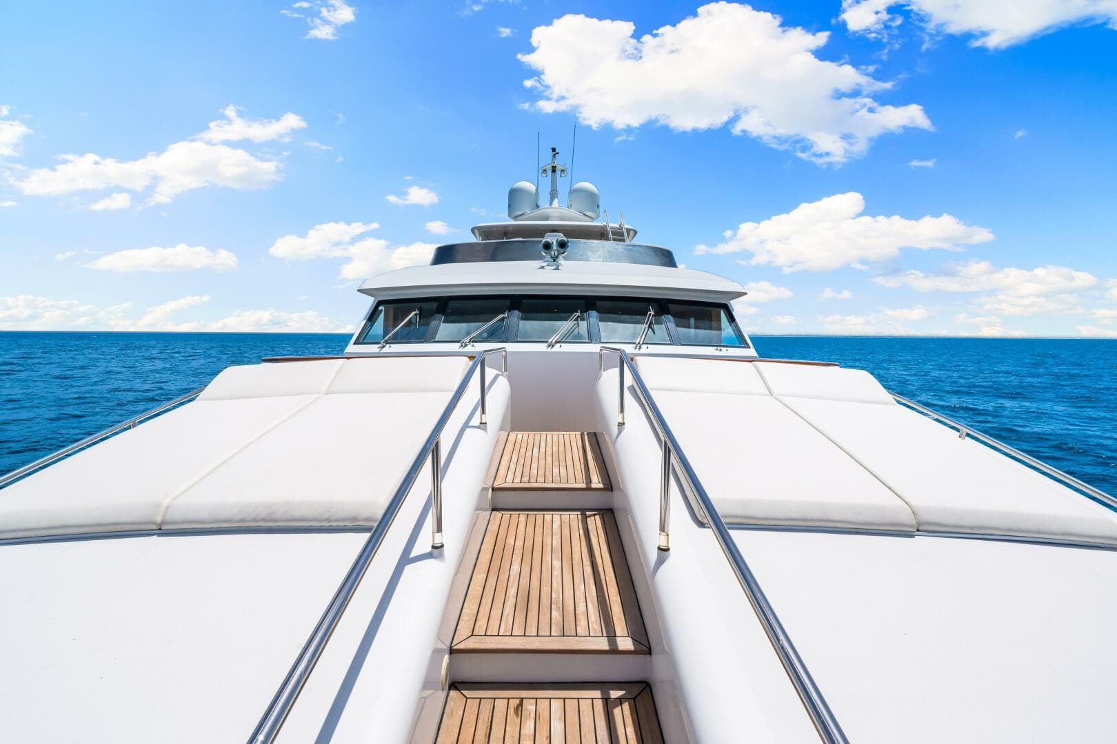 1996 Palmer Johnson TRI-DECK FB