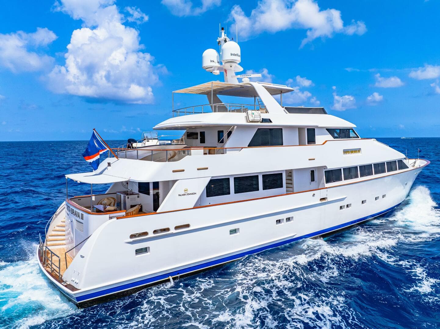 1996 Palmer Johnson TRI-DECK FB