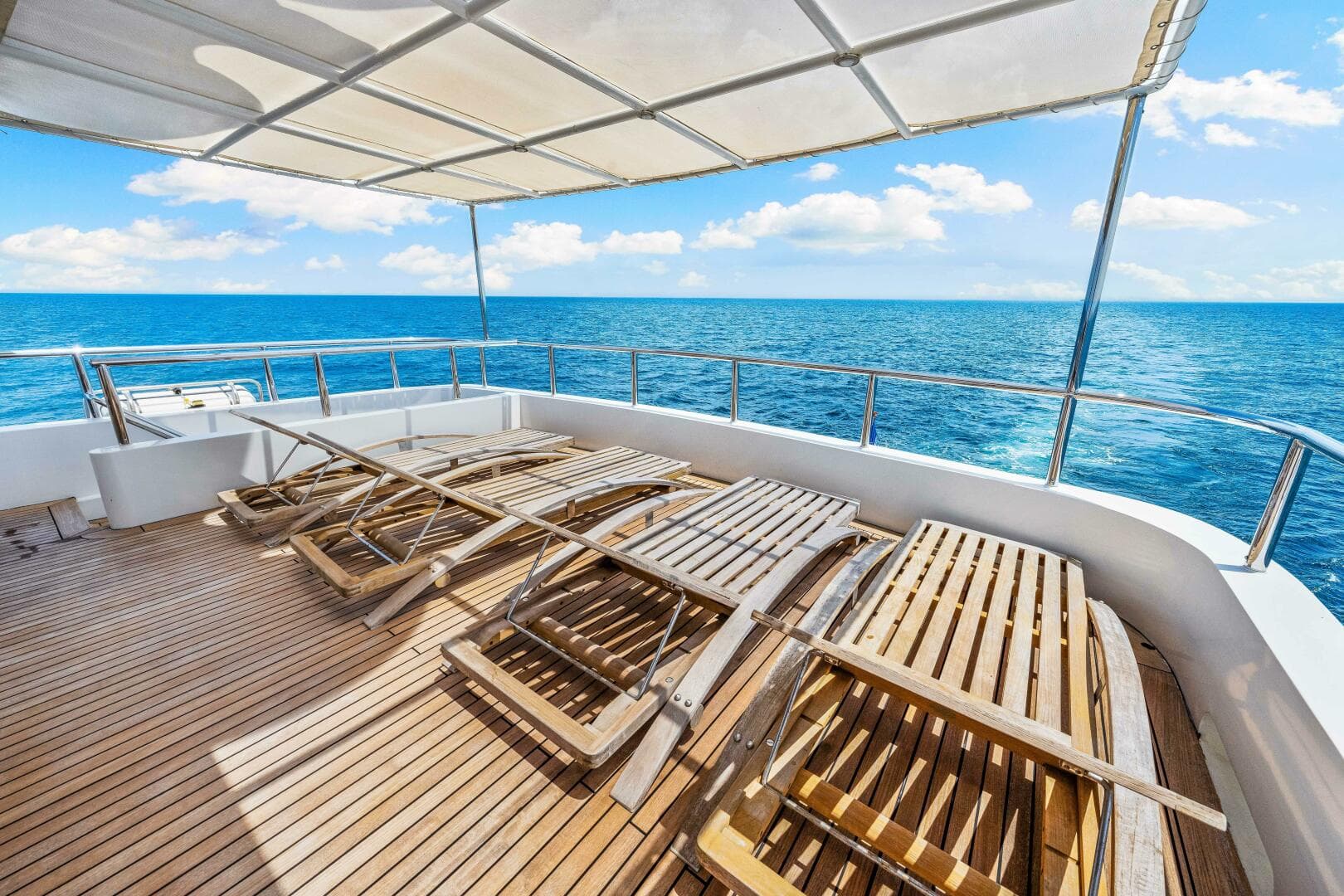 1996 Palmer Johnson TRI-DECK FB