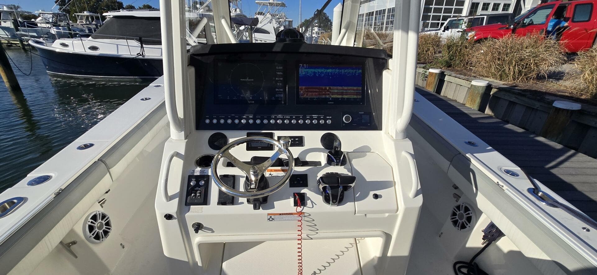 2021 Regulator 34 Center Console