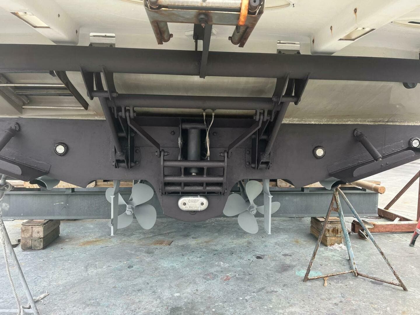 2005 Sea Ray 420 Sundancer