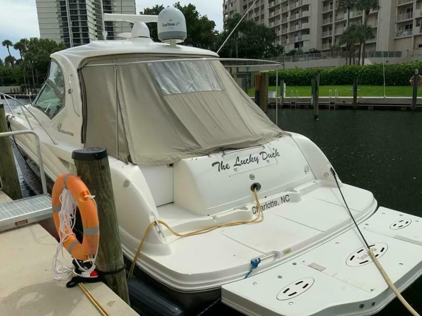 2005 Sea Ray 420 Sundancer