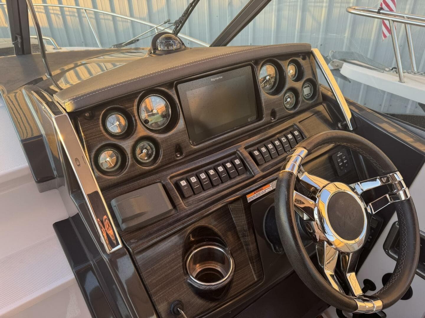 2018 Monterey 295 SY