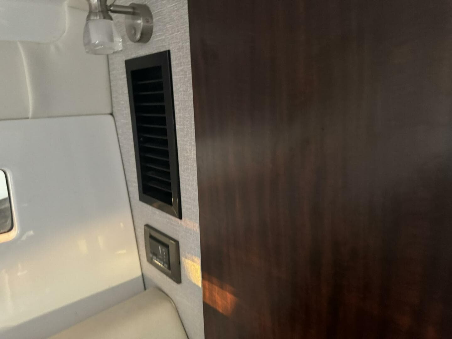 2018 Monterey 295 SY