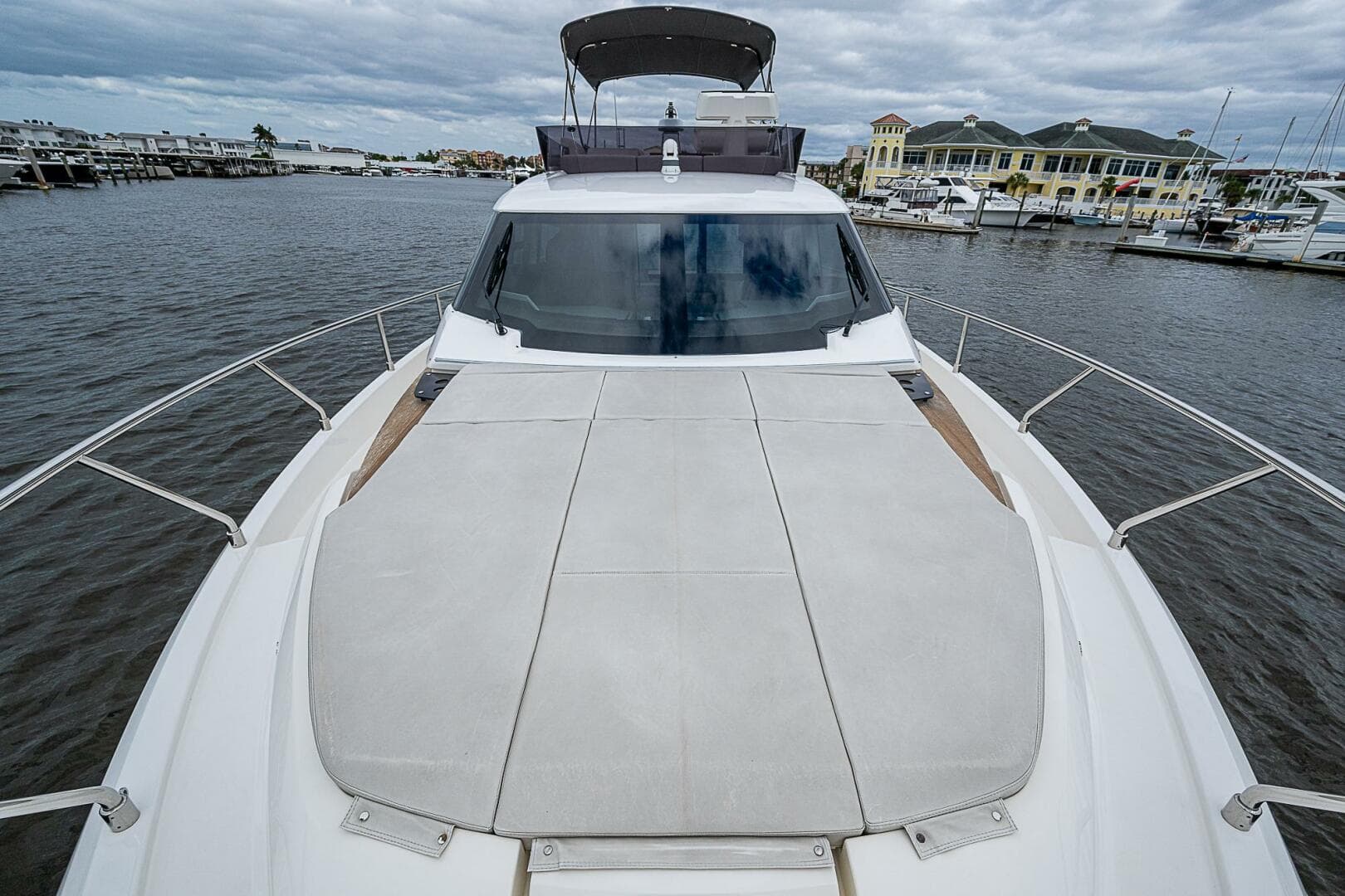 2021 Ferretti Yachts 500