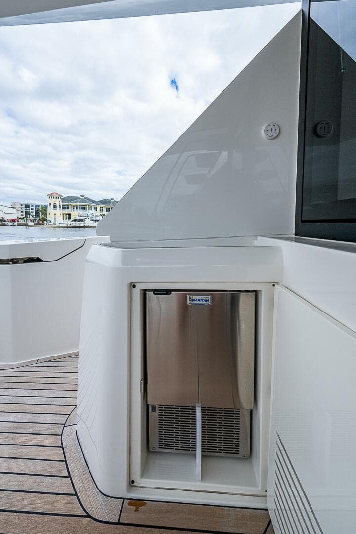 2021 Ferretti Yachts 500