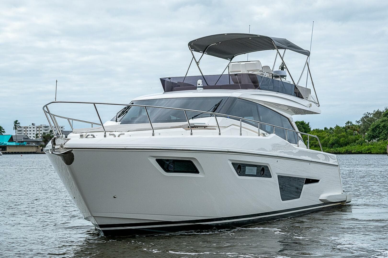 2021 Ferretti Yachts 500
