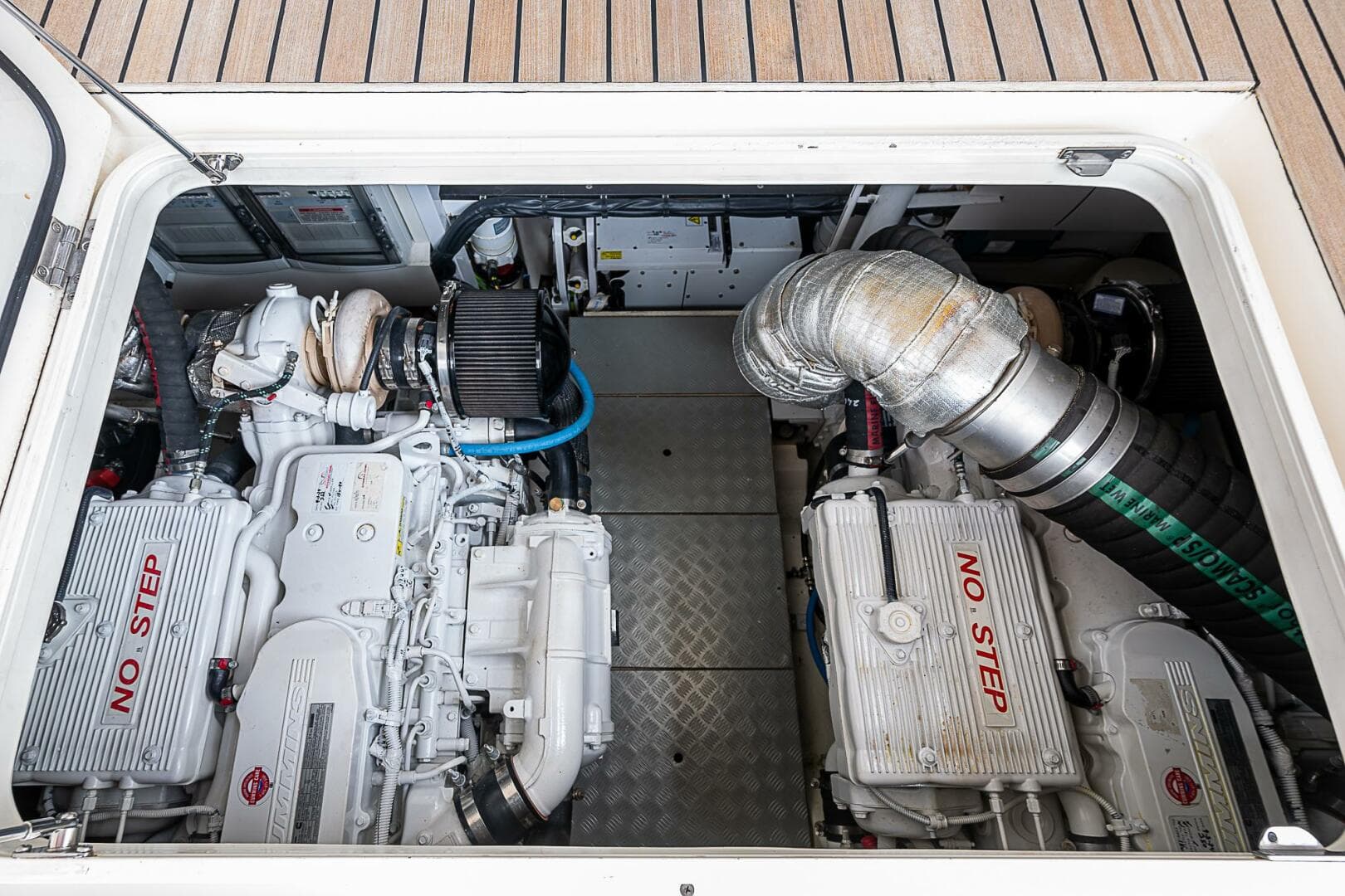 2021 Ferretti Yachts 500