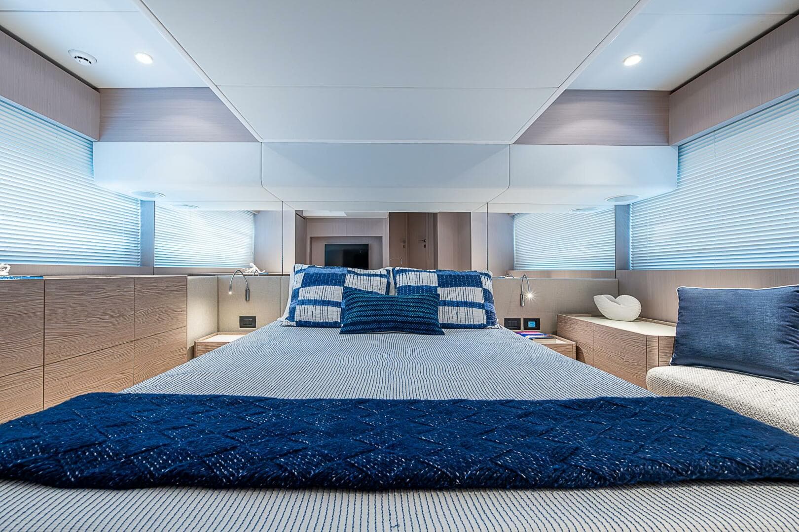 2021 Ferretti Yachts 500