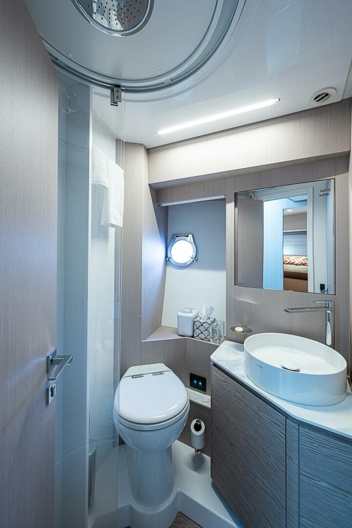 2021 Ferretti Yachts 500