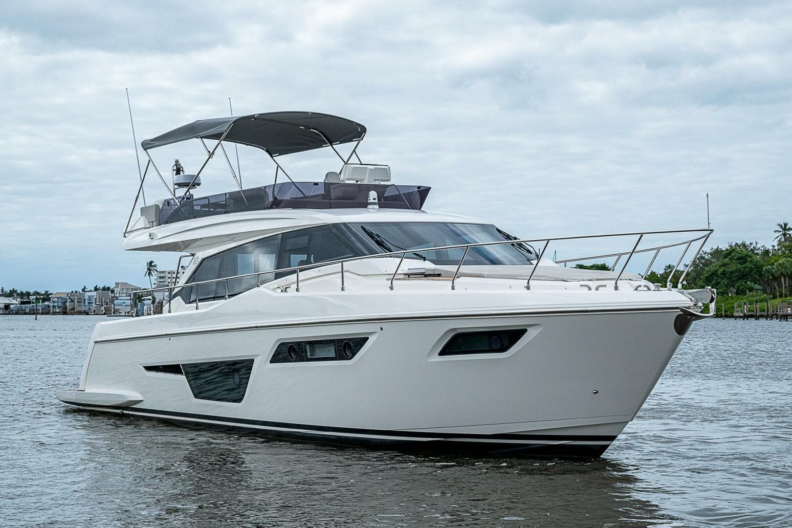 2021 Ferretti Yachts 500