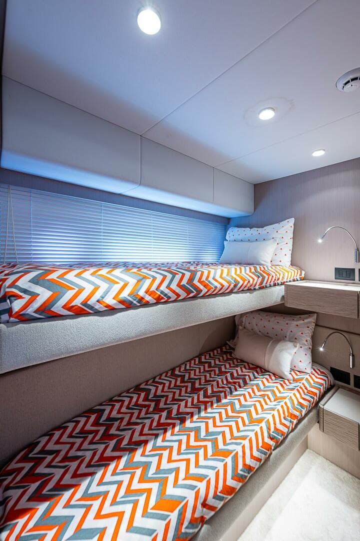 2021 Ferretti Yachts 500