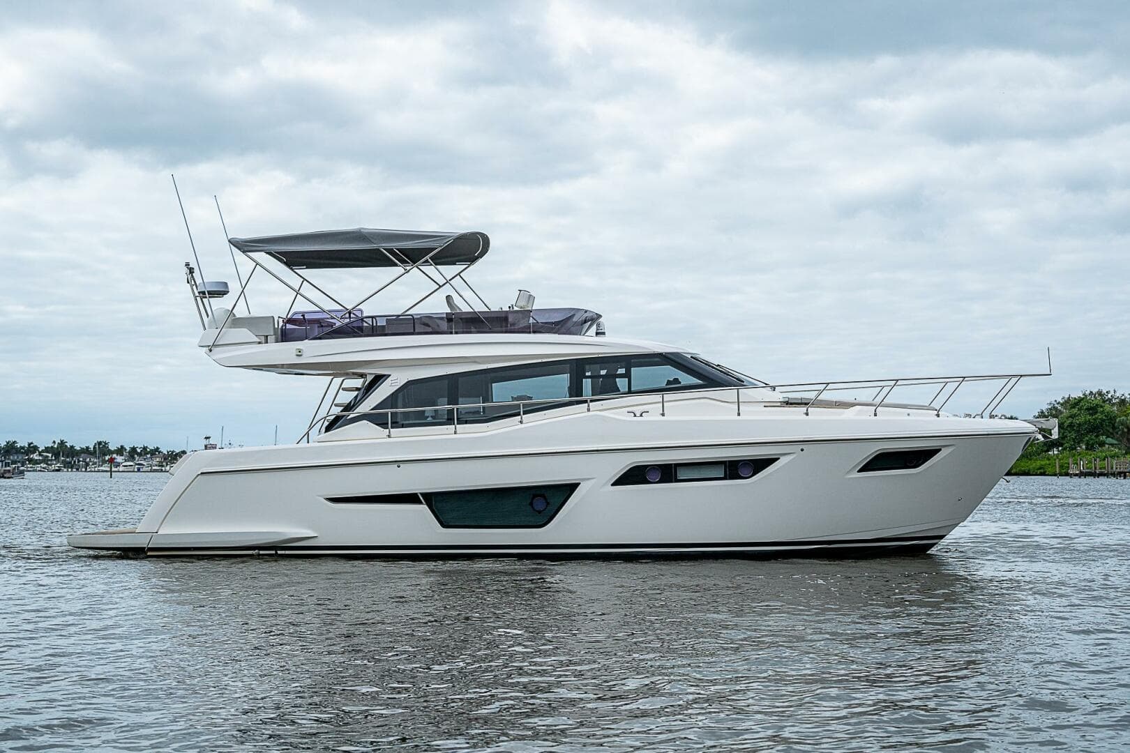 2021 Ferretti Yachts 500