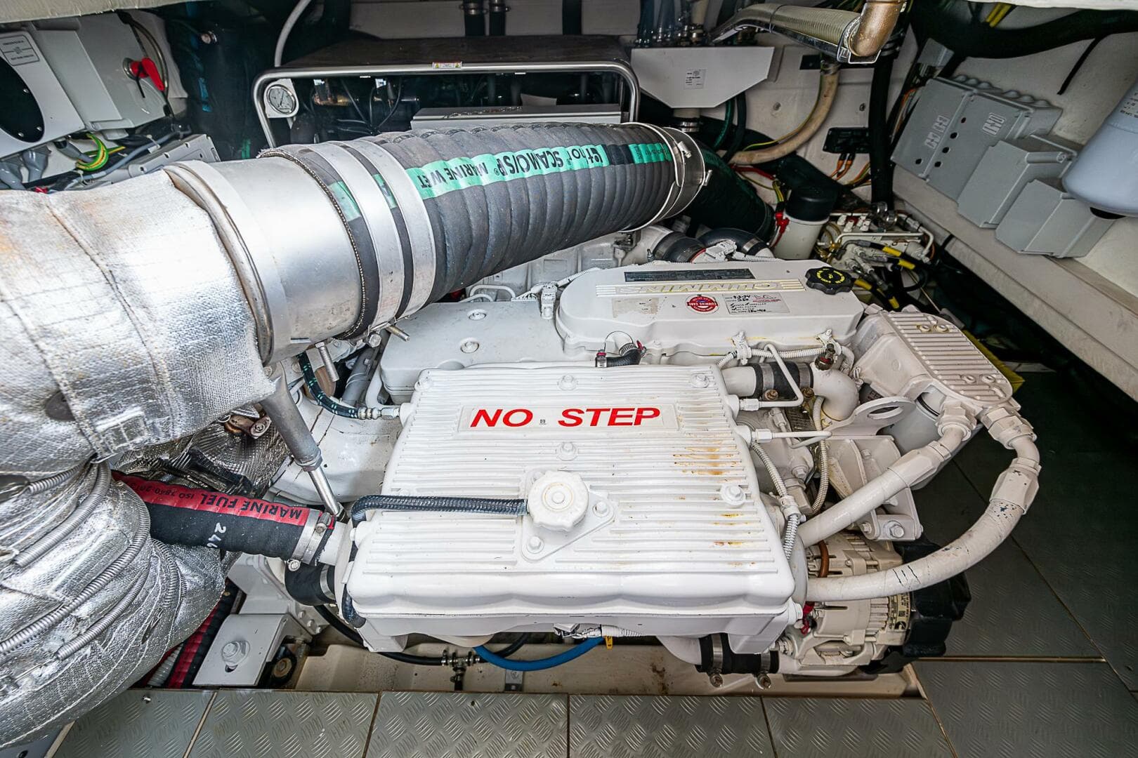 2021 Ferretti Yachts 500