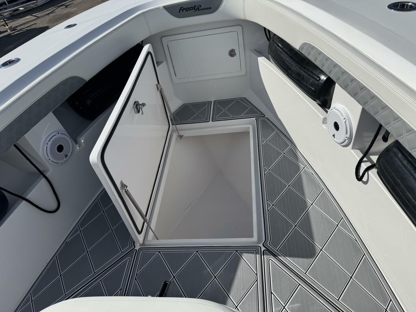 2023 Front Runner 36 CC