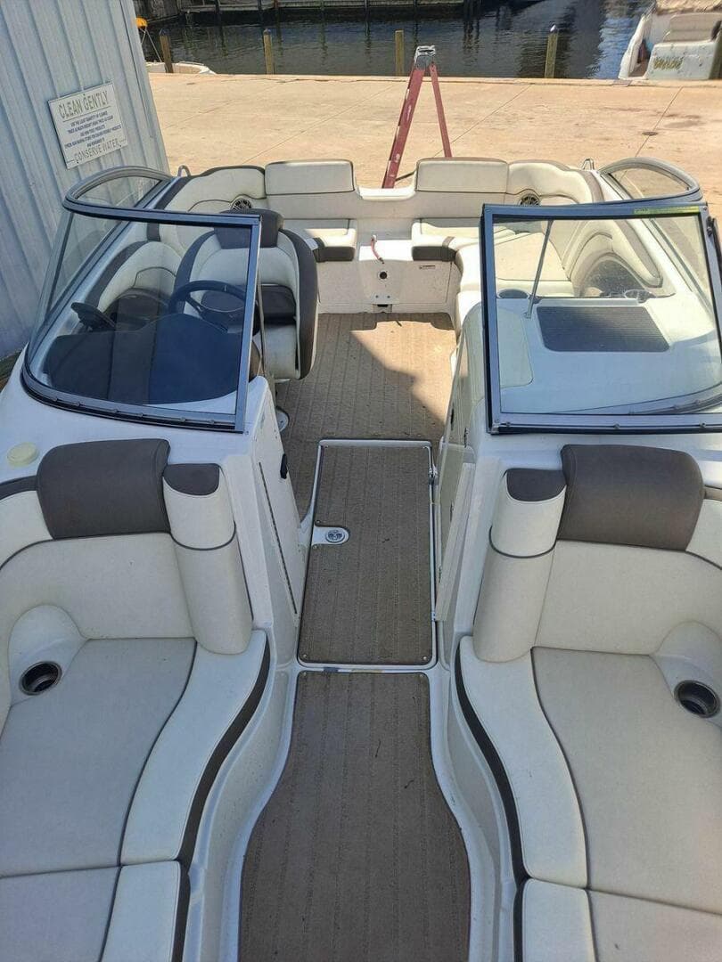 2013 Yamaha Boats 242 Limited S