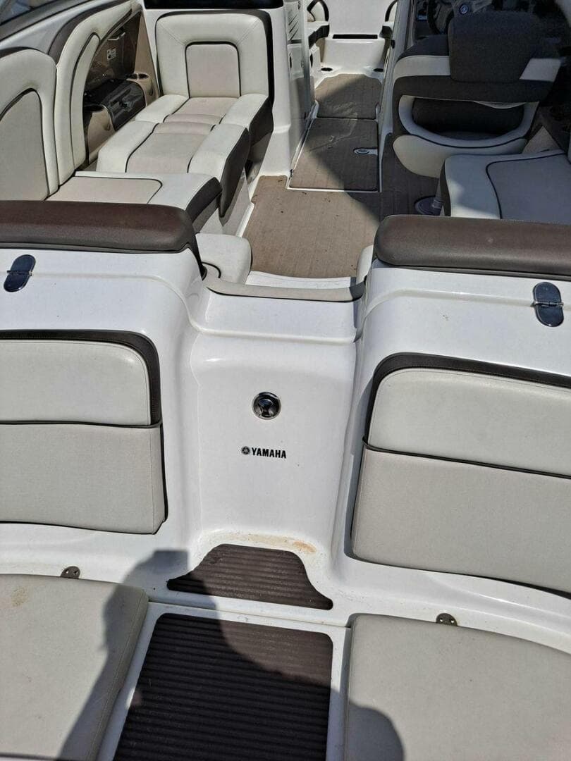 2013 Yamaha Boats 242 Limited S