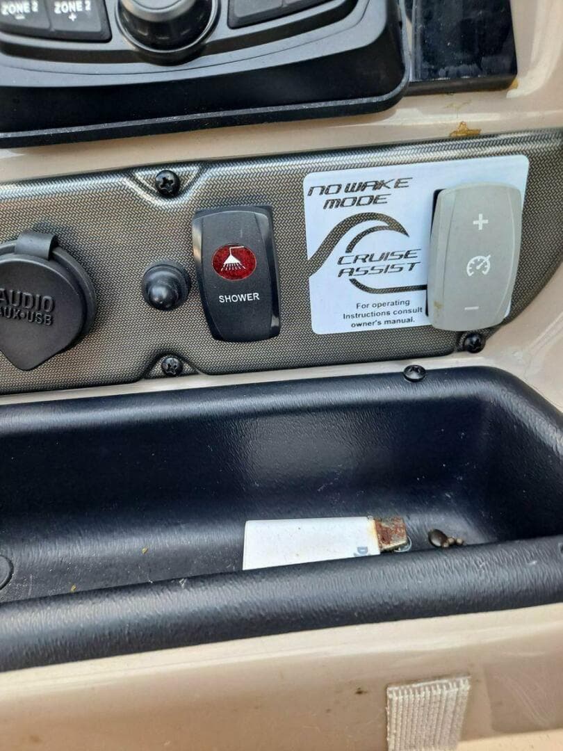 2013 Yamaha Boats 242 Limited S