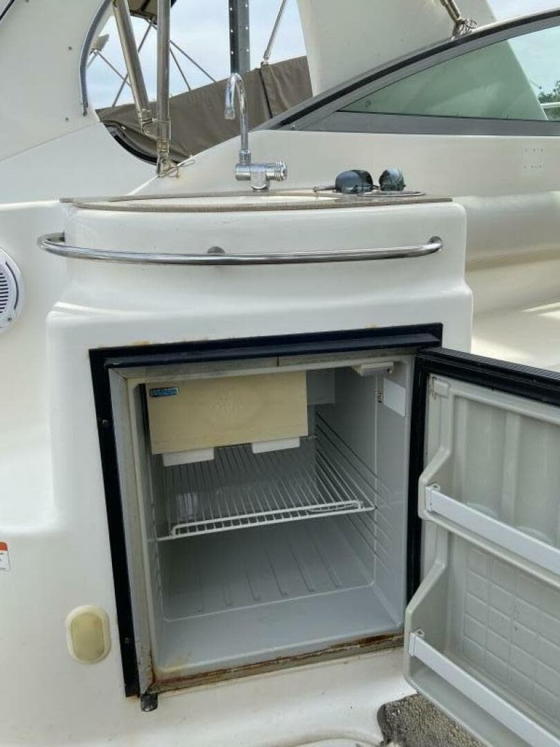 2006 Larson 274 Cabrio