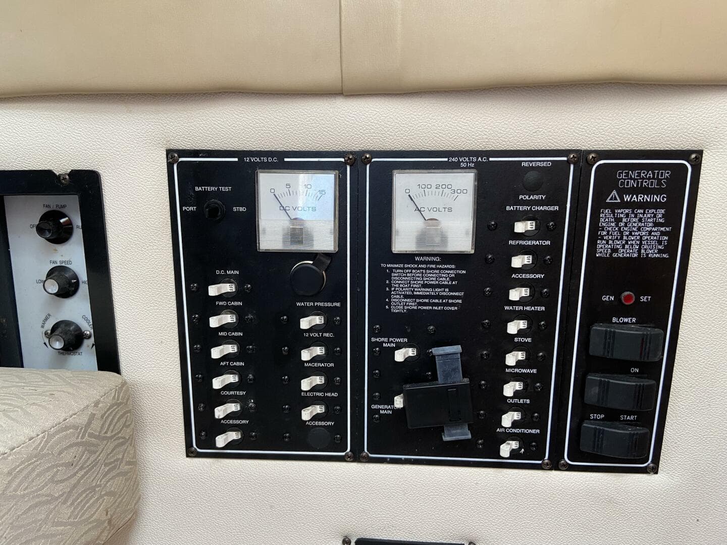 2006 Larson 274 Cabrio