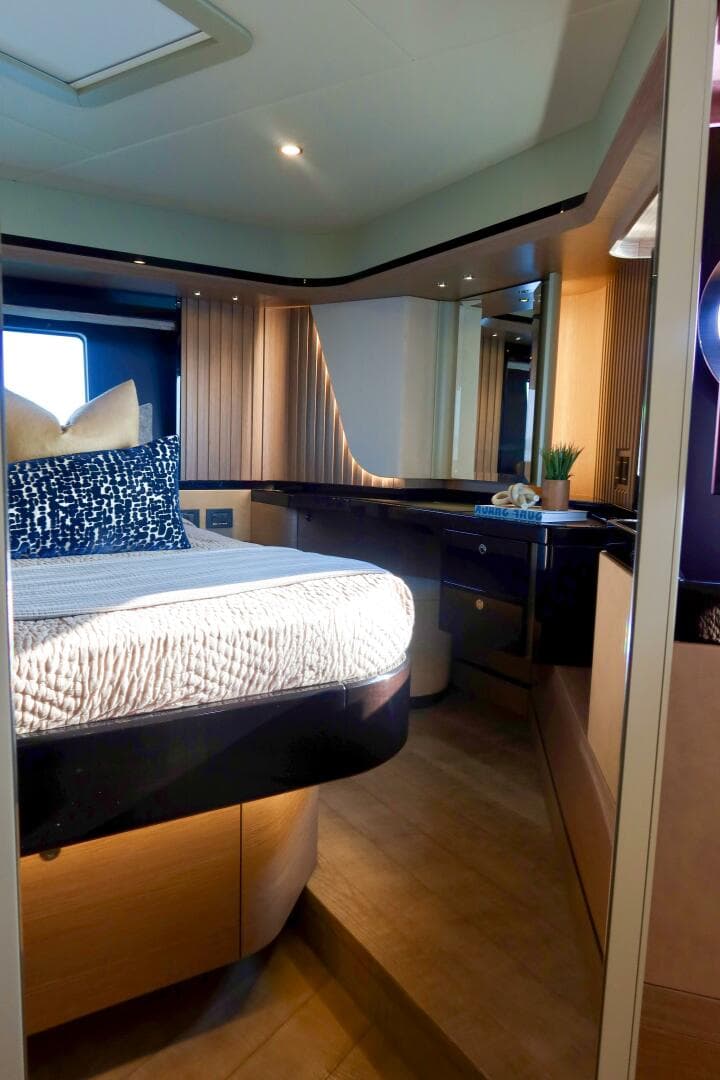 2026 Absolute 58 Navetta