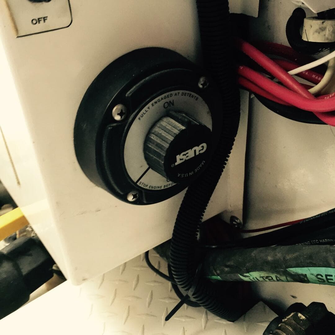 2000 Stolper 3800 Tournament Express