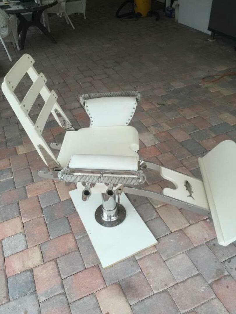 2000 Stolper 3800 Tournament Express