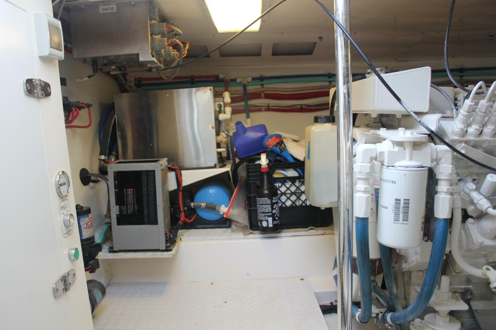 2000 Stolper 3800 Tournament Express