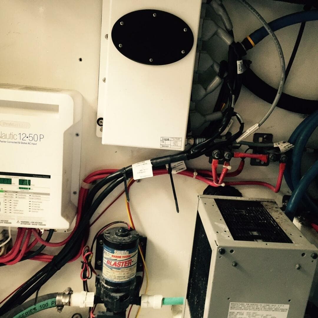 2000 Stolper 3800 Tournament Express