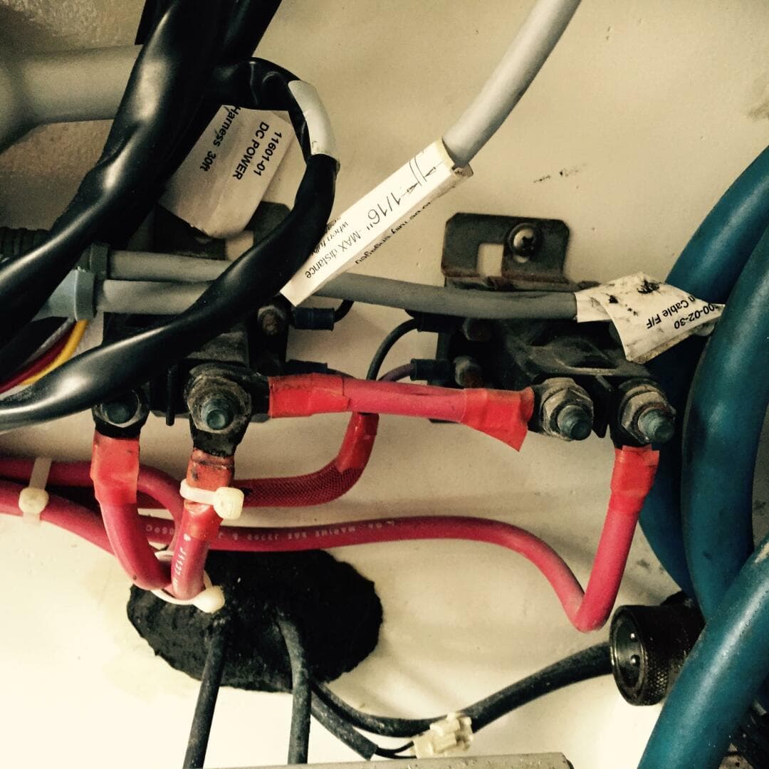 2000 Stolper 3800 Tournament Express