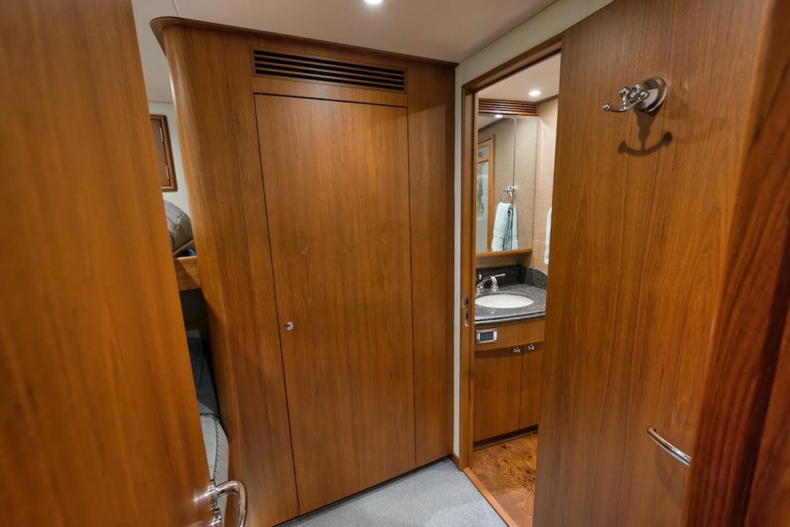 2016 Merritt 86' Enclosed Flybridge