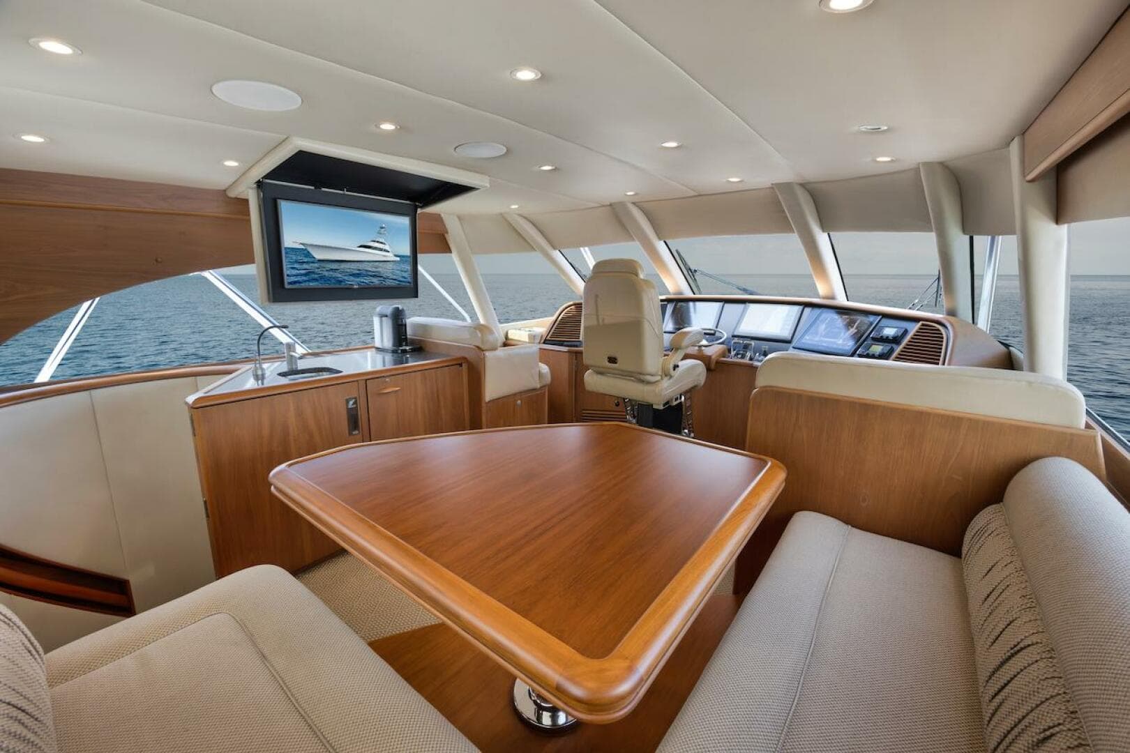 2016 Merritt 86' Enclosed Flybridge