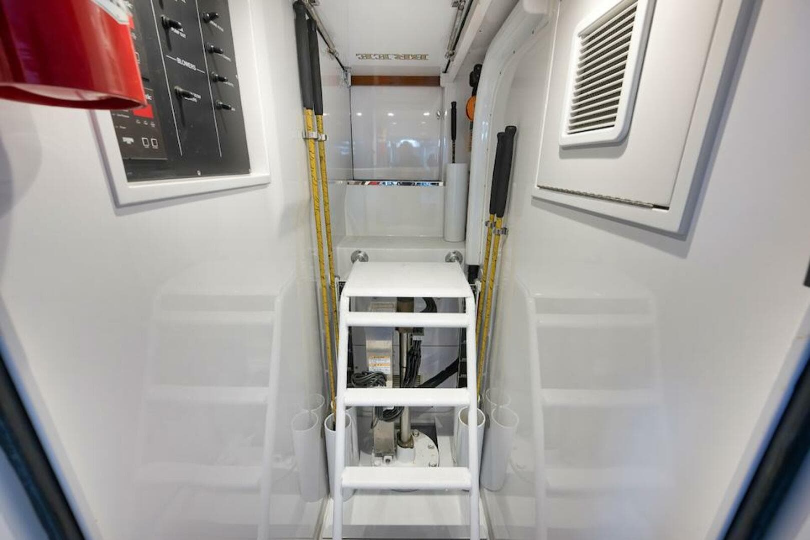 2016 Merritt 86' Enclosed Flybridge