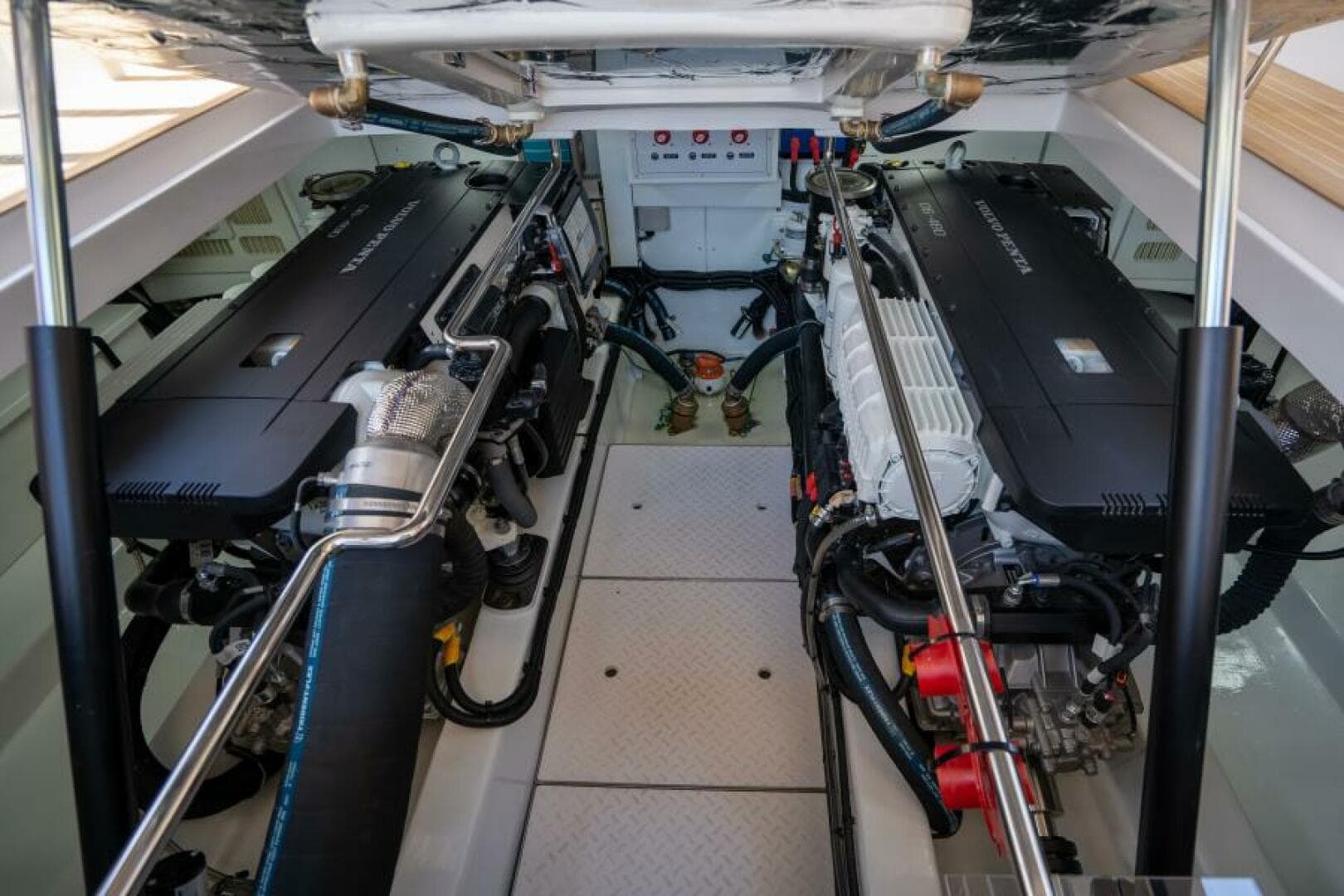 2027 Outback Yachts Outback 50