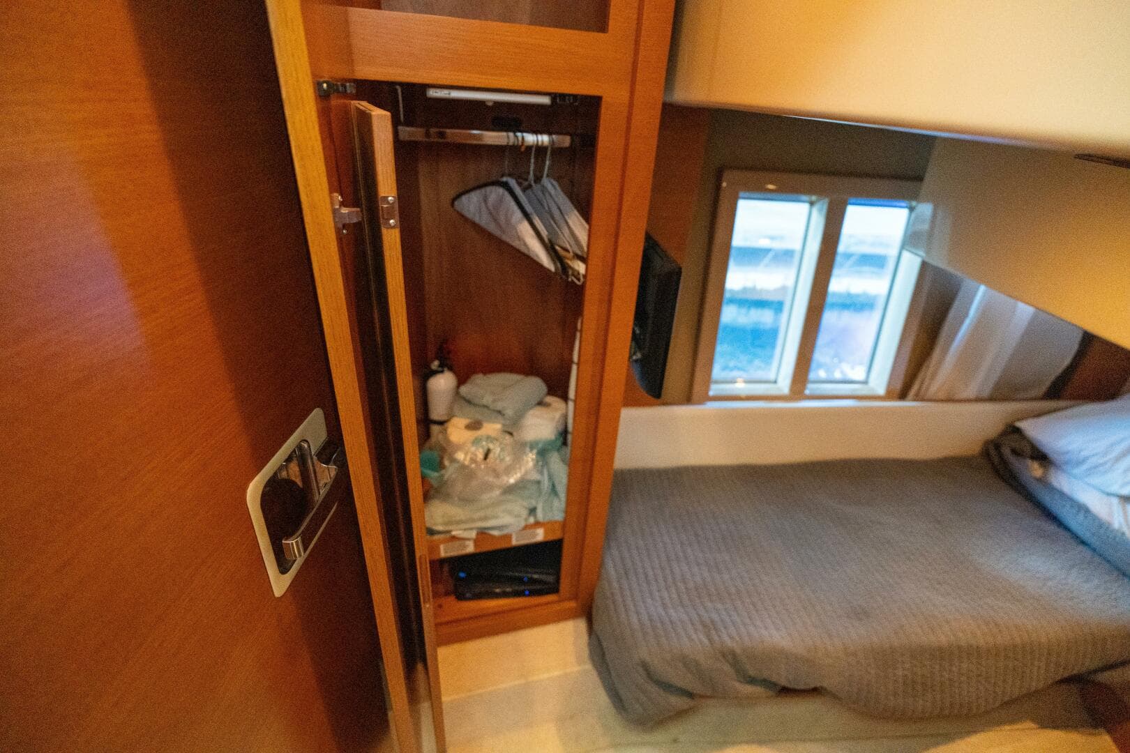 2013 Azimut 40 Flybridge