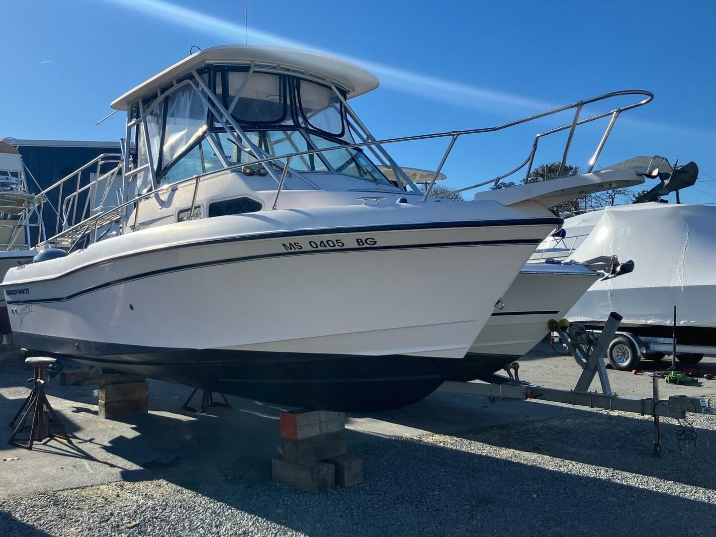 2004 Grady-White 232 Gulfstream