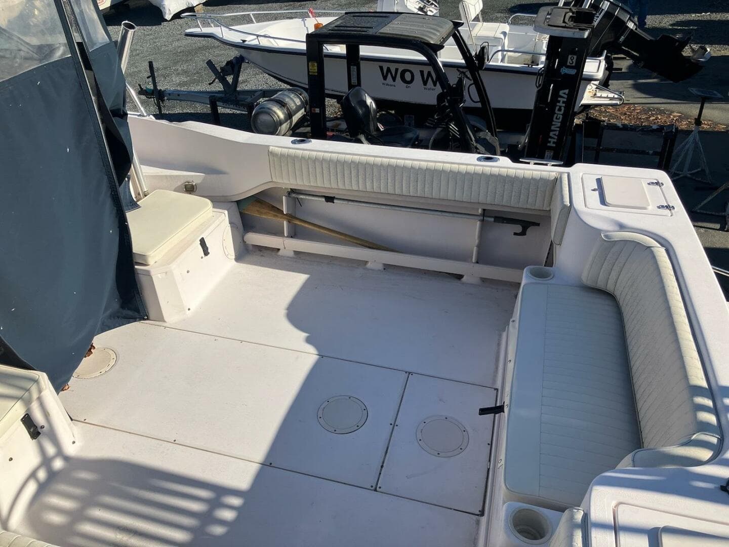 2004 Grady-White 232 Gulfstream