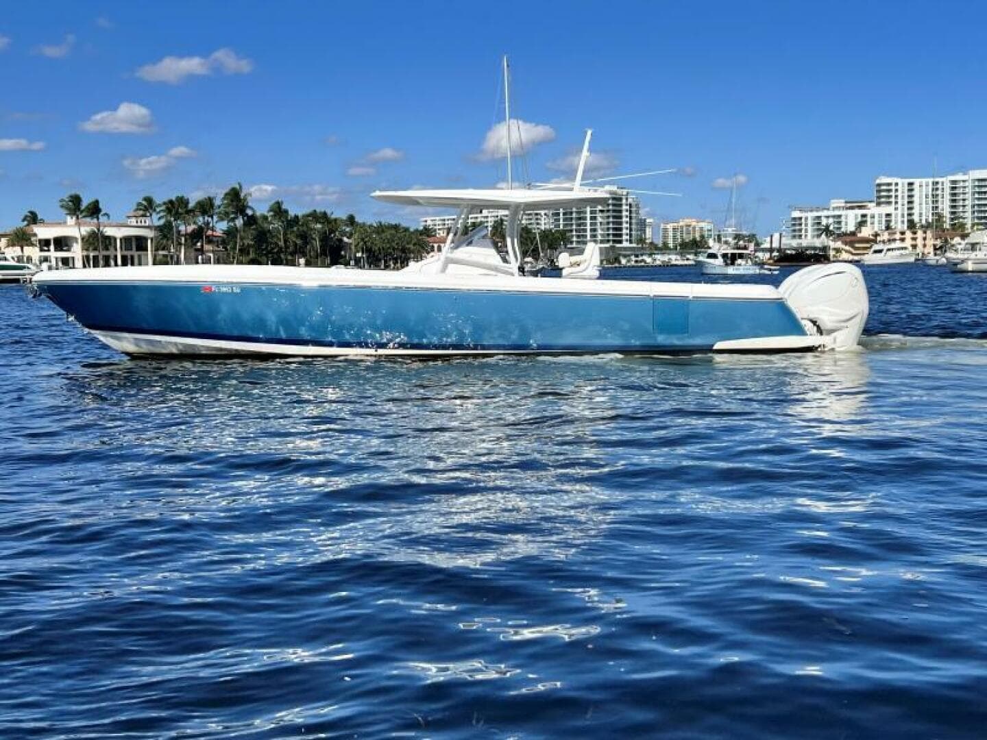 Talan't Show - Intrepid 40