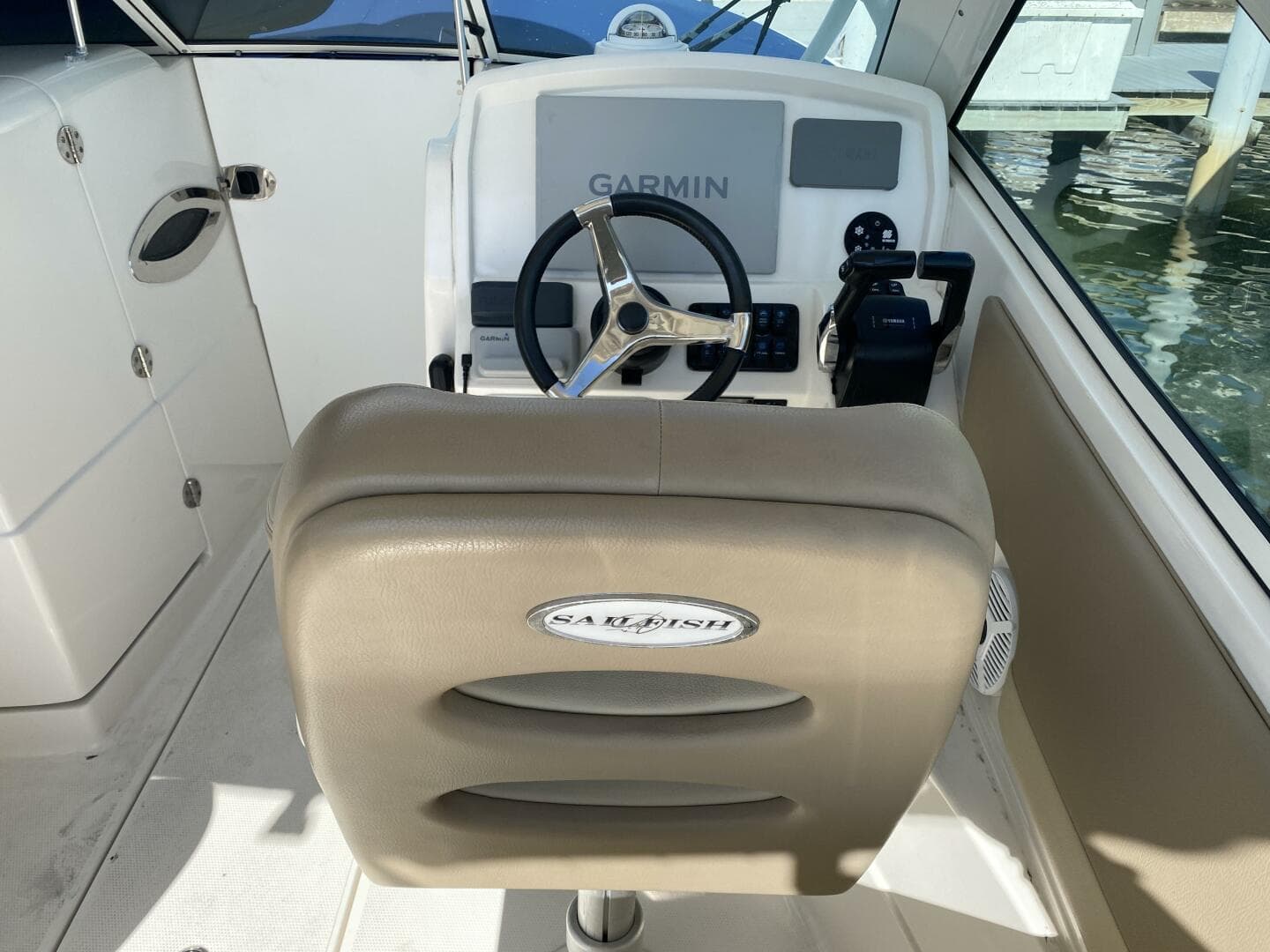 2018 Sailfish 275 Dual Console