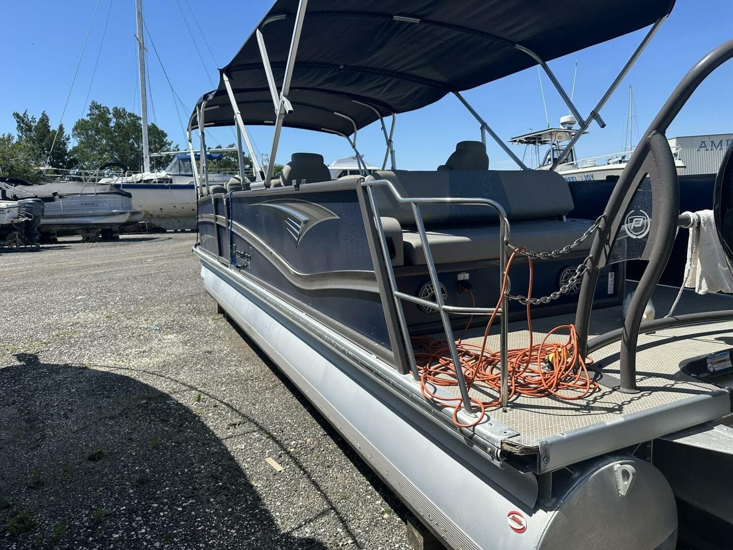 2023 Premier 250 INTRIGUE RL