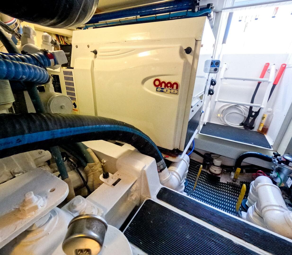 2004 Viking 45 Convertible