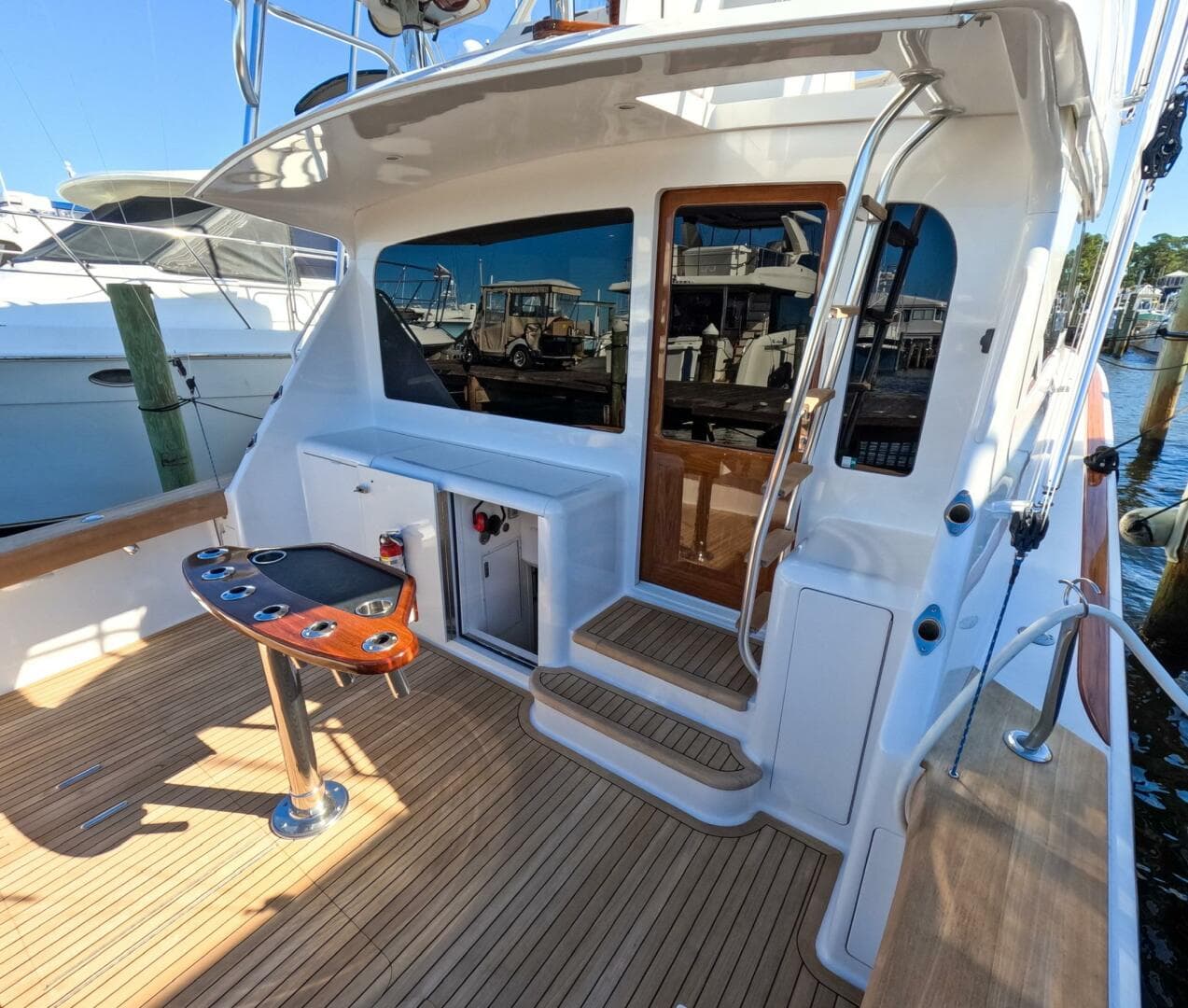 2004 Viking 45 Convertible