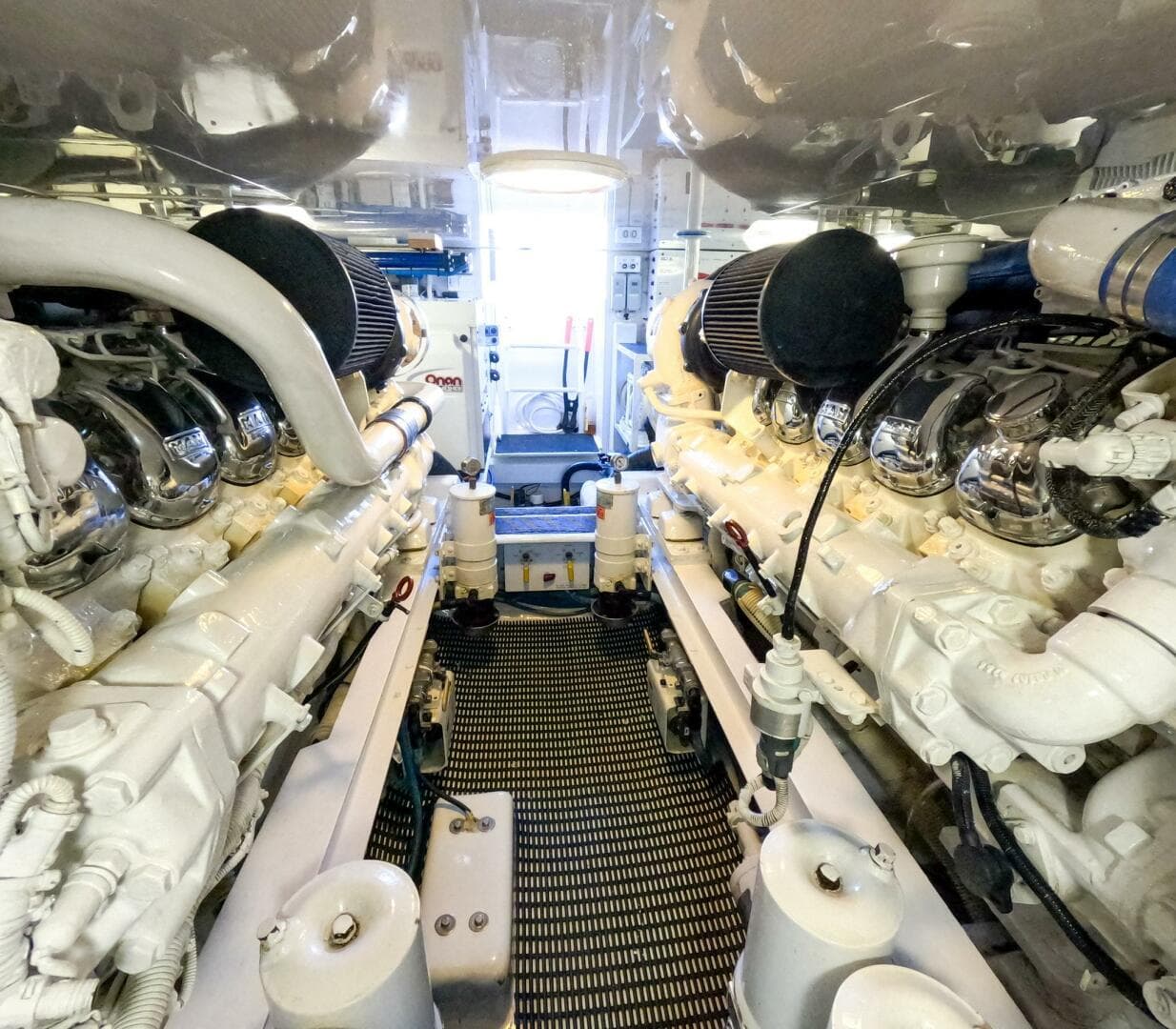 2004 Viking 45 Convertible