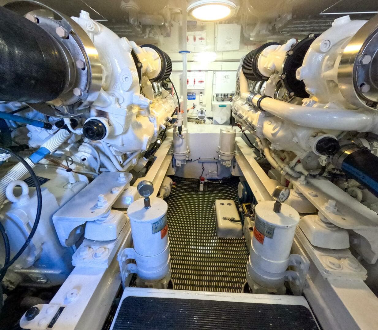 2004 Viking 45 Convertible