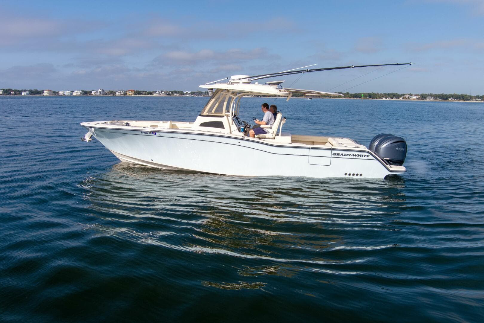 2022 32 Grady White Canyon 326 Profile (1)